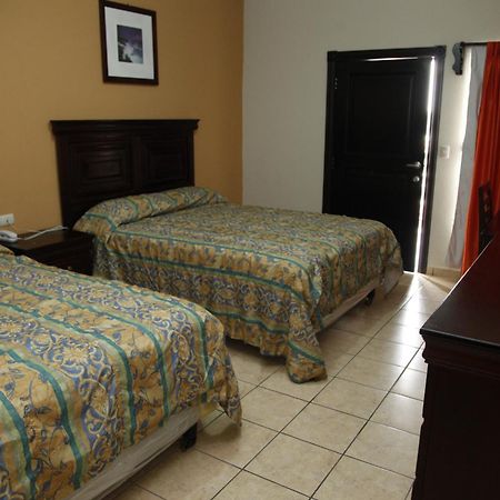Apart Hotel Pico Bonito La Ceiba Cameră foto